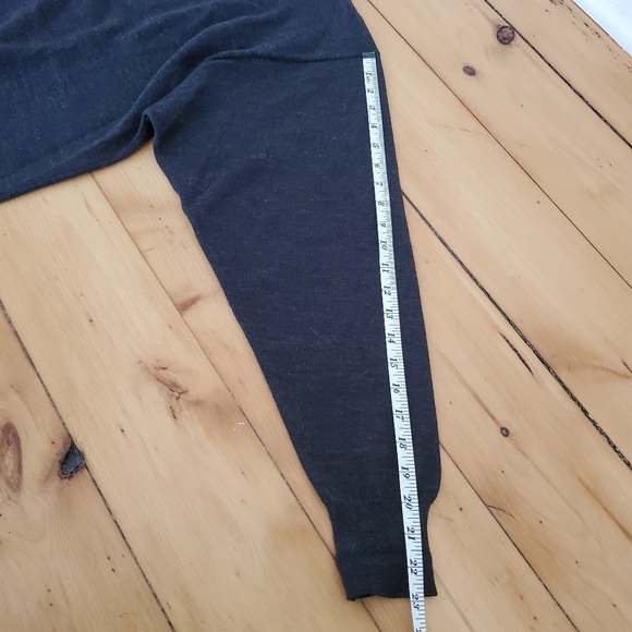 Neiman Marcus Exclusive 100% merino wool Men’s Sweater Scotland made - Picture 7 of 8